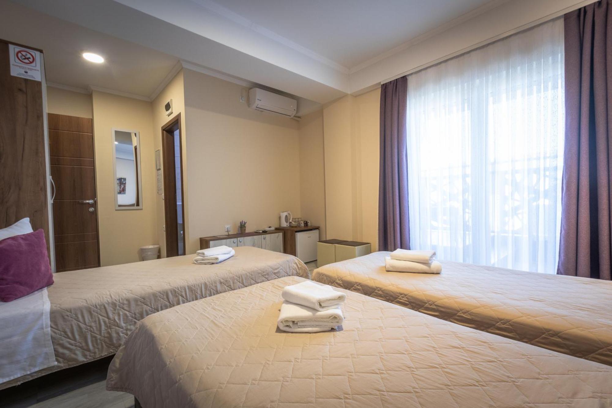Boulevard Apartments เกฟเกลียา ภายนอก รูปภาพ