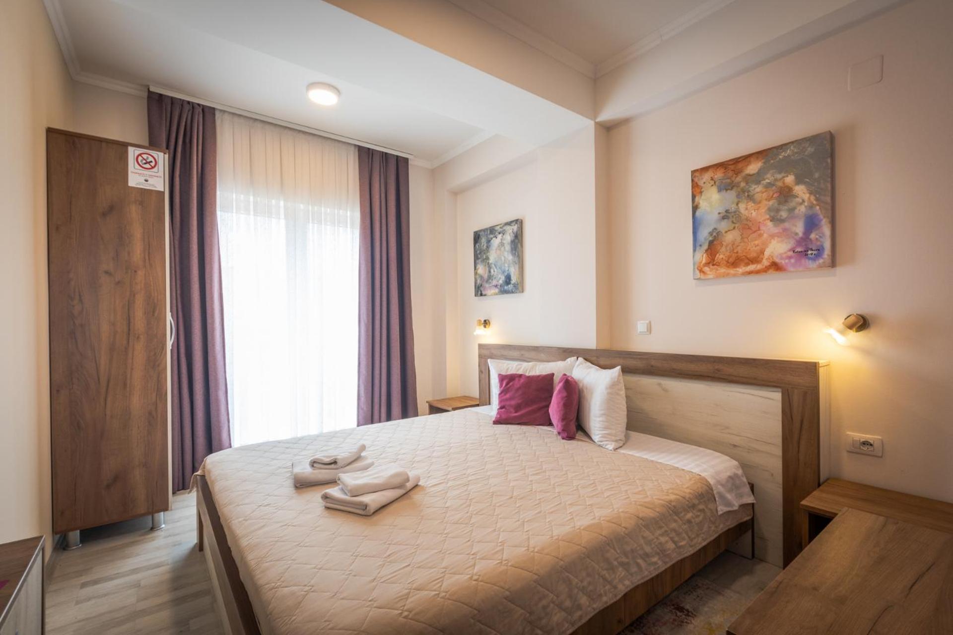 Boulevard Apartments เกฟเกลียา ภายนอก รูปภาพ