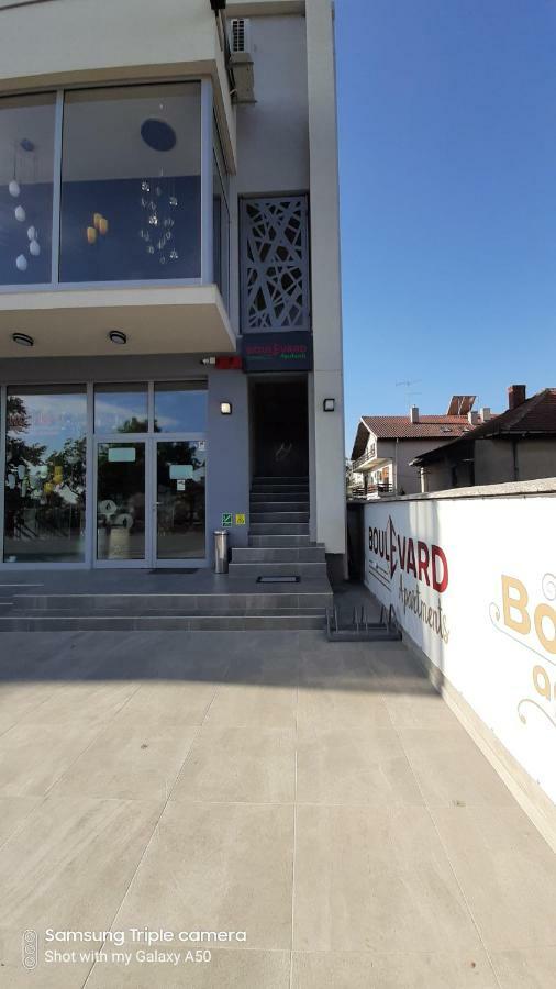 Boulevard Apartments เกฟเกลียา ภายนอก รูปภาพ